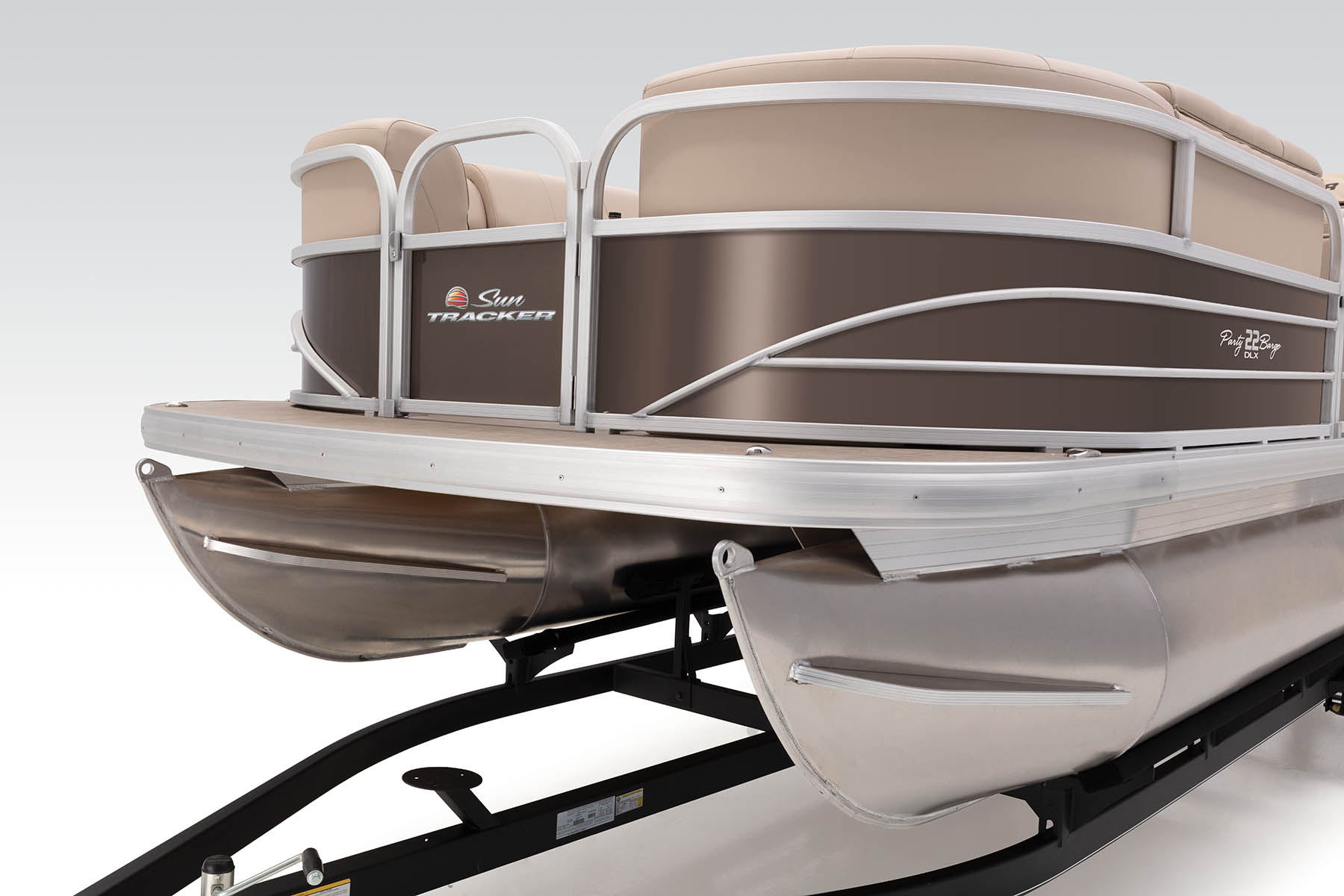 dlx pontoon logs