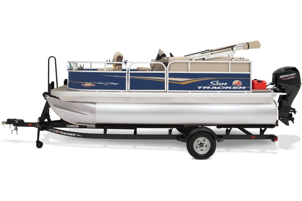 SUN TRACKER Fishing Pontoon Boats