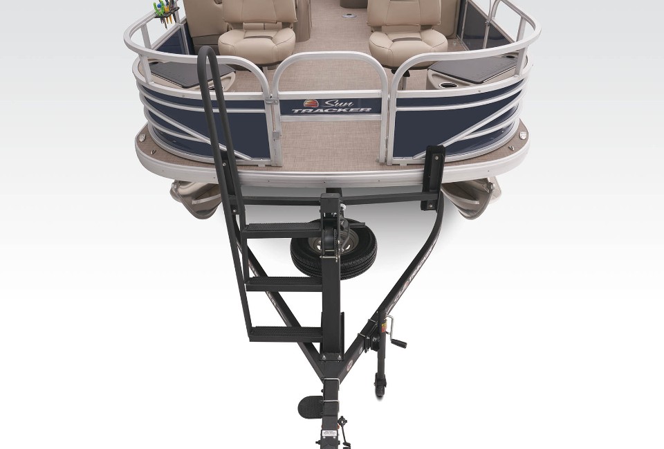 FISHIN' BARGE 22 DLX - SUN TRACKER Fishing Pontoon Boat