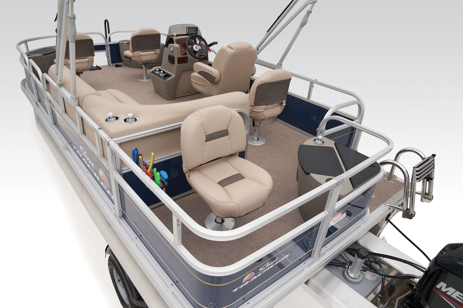 BASS BUGGY 18 DLX - SUN TRACKER Fishing Pontoon Boat